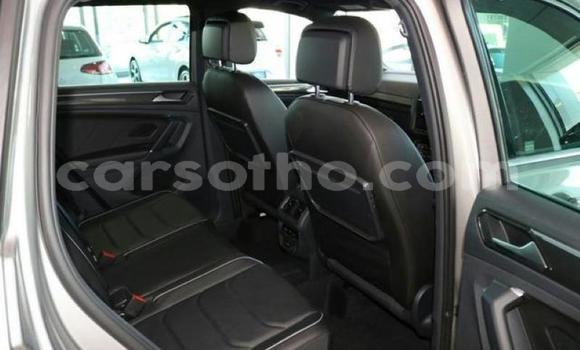 اشتري مستعمل Volkswagen Tiguan Silver سيارة في Maputsoa في Leribe اشتري مستعمل Volkswagen Tiguan Silver سيارة في Maputsoa في Leribe