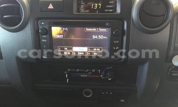 Acheter Occasion Voiture Toyota Land Cruiser Blanc à Maputsoa, Leribe Acheter Occasion Voiture Toyota Land Cruiser Blanc à Maputsoa, Leribe