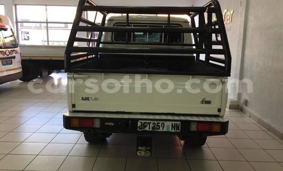Acheter Occasion Voiture Toyota Land Cruiser Blanc à Maputsoa, Leribe Acheter Occasion Voiture Toyota Land Cruiser Blanc à Maputsoa, Leribe