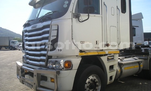 Acheter Occasion Utilitaire Scania R420 Blanc à Maseru, Maseru Acheter Occasion Utilitaire Scania R420 Blanc à Maseru, Maseru