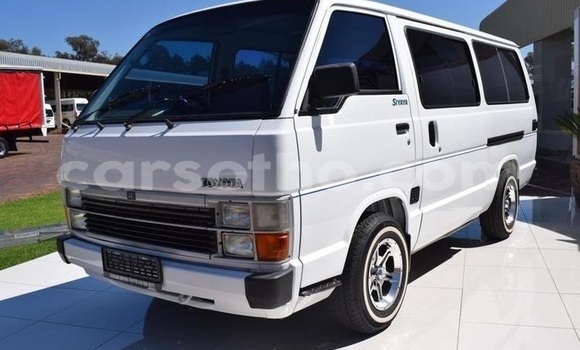 اشتري مستعمل Toyota Hiace White سيارة في Maseru في Maseru اشتري مستعمل Toyota Hiace White سيارة في Maseru في Maseru