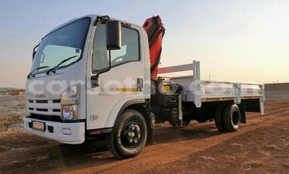 Buy Used Isuzu FTR 850 White Truck in Maputsoa in Leribe Buy Used Isuzu FTR 850 White Truck in Maputsoa in Leribe