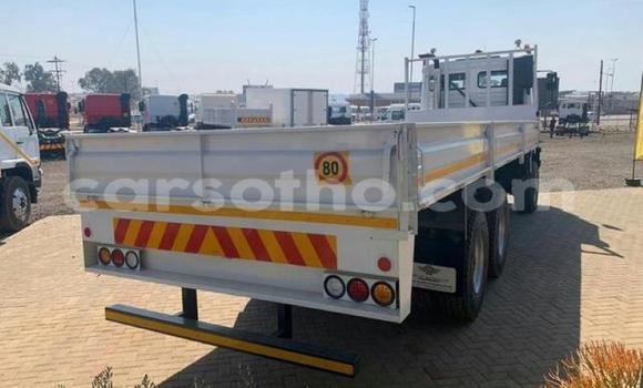 Buy Used Man Silent Silver Truck in Maputsoa in Leribe Buy Used Man Silent Silver Truck in Maputsoa in Leribe