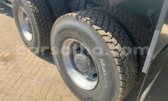 Buy Used Man Silent Silver Truck in Maputsoa in Leribe Buy Used Man Silent Silver Truck in Maputsoa in Leribe