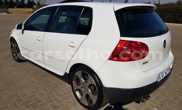 Sayi Na hannu Volkswagen Golf White Mota in Mafeteng a Mafeteng Sayi Na hannu Volkswagen Golf White Mota in Mafeteng a Mafeteng