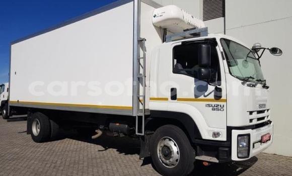 اشتري مستعمل Isuzu FTR 850 White شاحنة في Maseru في Maseru اشتري مستعمل Isuzu FTR 850 White شاحنة في Maseru في Maseru