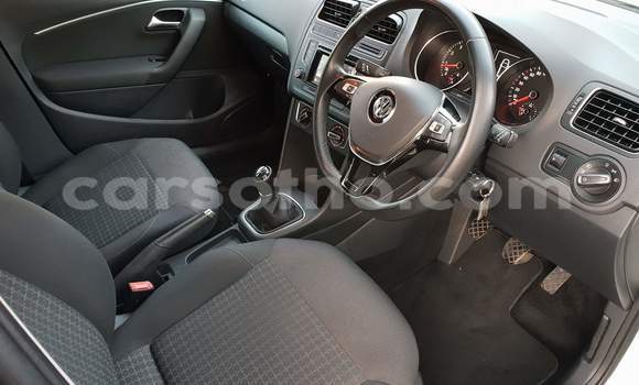 Acheter Occasion Voiture Volkswagen Polo R WRC Blanc à Maputsoa, Leribe Acheter Occasion Voiture Volkswagen Polo R WRC Blanc à Maputsoa, Leribe