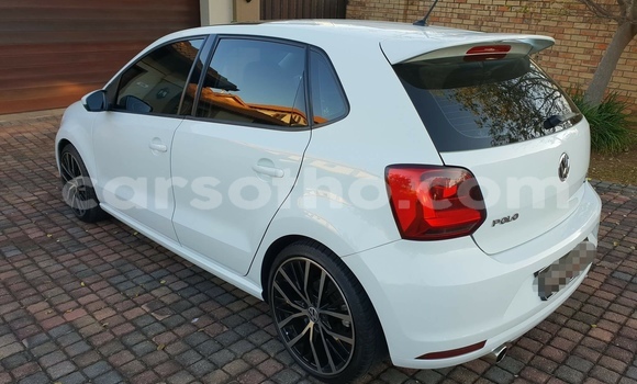 Acheter Occasion Voiture Volkswagen Polo R WRC Blanc à Maputsoa, Leribe Acheter Occasion Voiture Volkswagen Polo R WRC Blanc à Maputsoa, Leribe