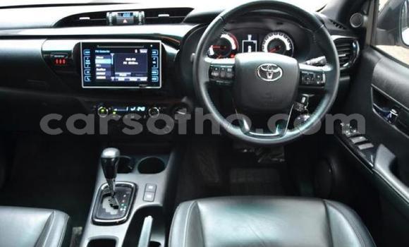 اشتري مستعمل Toyota Hilux White سيارة في Maputsoa في Leribe اشتري مستعمل Toyota Hilux White سيارة في Maputsoa في Leribe