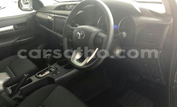 Acheter Occasion Voiture Toyota Hilux Blanc à Maputsoa, Leribe Acheter Occasion Voiture Toyota Hilux Blanc à Maputsoa, Leribe