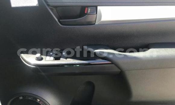 Acheter Occasion Voiture Toyota Hilux Blanc à Maputsoa, Leribe Acheter Occasion Voiture Toyota Hilux Blanc à Maputsoa, Leribe