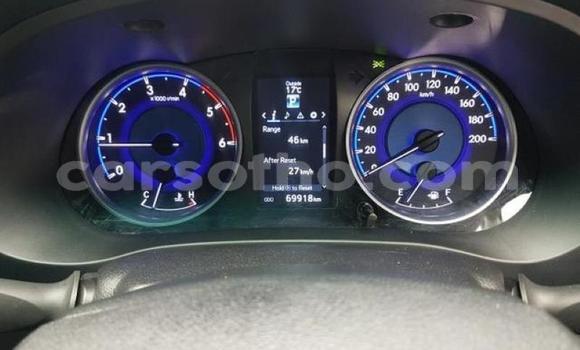 اشتري مستعمل Toyota Hilux White سيارة في Maseru في Maseru اشتري مستعمل Toyota Hilux White سيارة في Maseru في Maseru