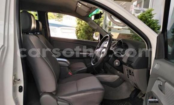 Buy Used Toyota Hilux White Car in Maseru in Maseru Buy Used Toyota Hilux White Car in Maseru in Maseru