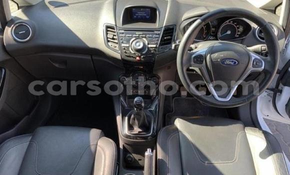 Acheter Occasion Voiture Ford Fiesta Blanc à Roma, Maseru Acheter Occasion Voiture Ford Fiesta Blanc à Roma, Maseru