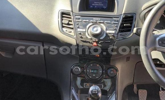 Acheter Occasion Voiture Ford Fiesta Blanc à Roma, Maseru Acheter Occasion Voiture Ford Fiesta Blanc à Roma, Maseru