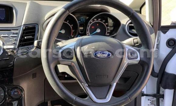 Acheter Occasion Voiture Ford Fiesta Blanc à Roma, Maseru Acheter Occasion Voiture Ford Fiesta Blanc à Roma, Maseru