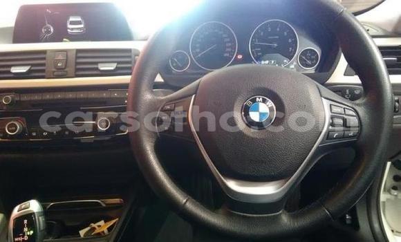 Sayi Na hannu BMW 3–Series White Mota in Maseru a Maseru Sayi Na hannu BMW 3–Series White Mota in Maseru a Maseru