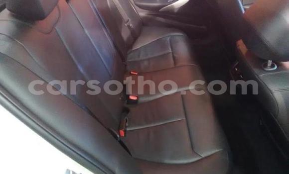 Sayi Na hannu BMW 3–Series White Mota in Maseru a Maseru Sayi Na hannu BMW 3–Series White Mota in Maseru a Maseru
