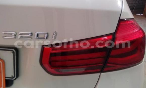 Sayi Na hannu BMW 3–Series White Mota in Maseru a Maseru Sayi Na hannu BMW 3–Series White Mota in Maseru a Maseru