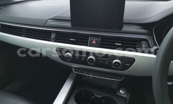 Acheter Occasion Voiture Audi A4 Gris à Maseru, Maseru Acheter Occasion Voiture Audi A4 Gris à Maseru, Maseru