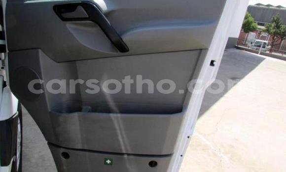 Sayi Na hannu Mercedes‒Benz Sprinter White Babbar mota in Maseru a Maseru Sayi Na hannu Mercedes‒Benz Sprinter White Babbar mota in Maseru a Maseru