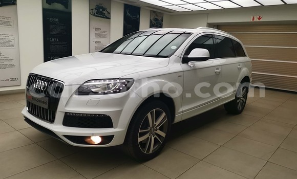 Sayi Na hannu Audi Q7 White Mota in Maseru a Maseru Sayi Na hannu Audi Q7 White Mota in Maseru a Maseru