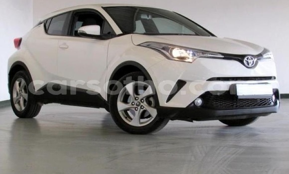 Sayi Na hannu Toyota C-HR White Mota in Maseru a Maseru Sayi Na hannu Toyota C-HR White Mota in Maseru a Maseru