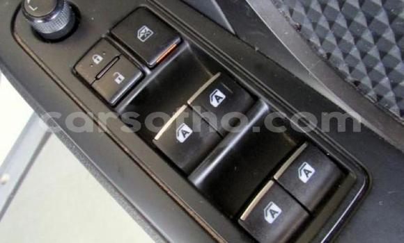 Sayi Na hannu Toyota C-HR White Mota in Maseru a Maseru Sayi Na hannu Toyota C-HR White Mota in Maseru a Maseru