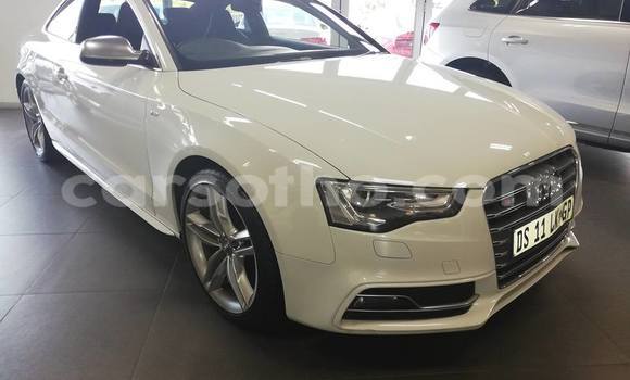 Acheter Occasion Voiture Audi S5 Blanc à Maseru, Maseru Acheter Occasion Voiture Audi S5 Blanc à Maseru, Maseru