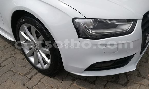 Sayi Na hannu Audi A4 White Mota in Maseru a Maseru Sayi Na hannu Audi A4 White Mota in Maseru a Maseru