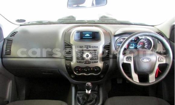 Sayi Na hannu Ford Ranger White Mota in Maseru a Maseru Sayi Na hannu Ford Ranger White Mota in Maseru a Maseru