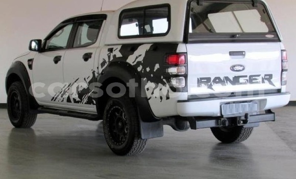 Sayi Na hannu Ford Ranger White Mota in Maseru a Maseru Sayi Na hannu Ford Ranger White Mota in Maseru a Maseru