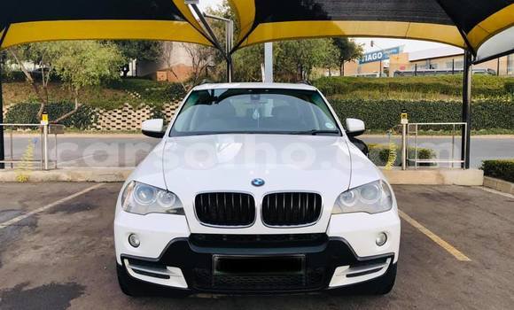 Sayi Na hannu BMW X5 White Mota in Maseru a Maseru Sayi Na hannu BMW X5 White Mota in Maseru a Maseru