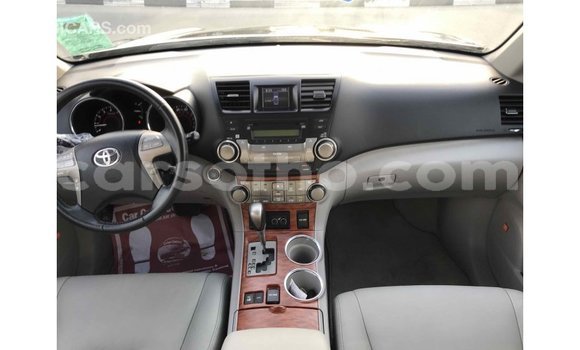 Buy Import Toyota Highlander Black Car in Import - Dubai in Maseru Buy Import Toyota Highlander Black Car in Import - Dubai in Maseru