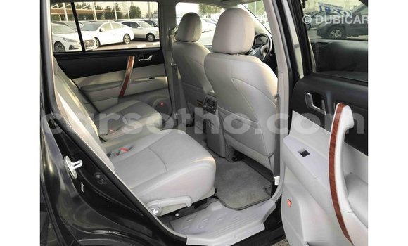 Buy Import Toyota Highlander Black Car in Import - Dubai in Maseru Buy Import Toyota Highlander Black Car in Import - Dubai in Maseru