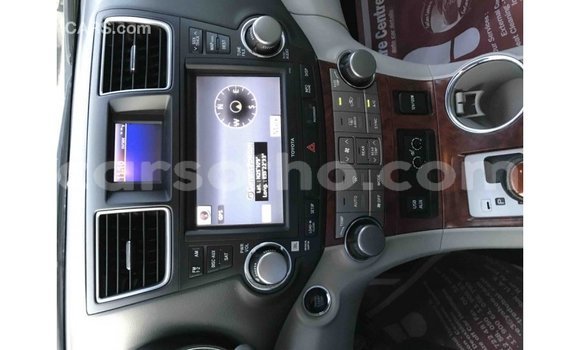 Buy Import Toyota Highlander Black Car in Import - Dubai in Maseru Buy Import Toyota Highlander Black Car in Import - Dubai in Maseru