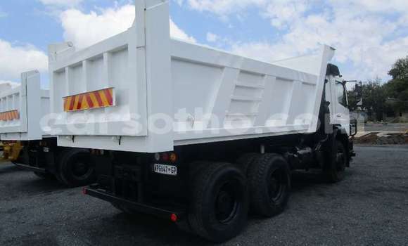 Acheter Occasion Utilitaire Mercedes‒Benz 2628 Blanc à Hlotse, Leribe Acheter Occasion Utilitaire Mercedes‒Benz 2628 Blanc à Hlotse, Leribe