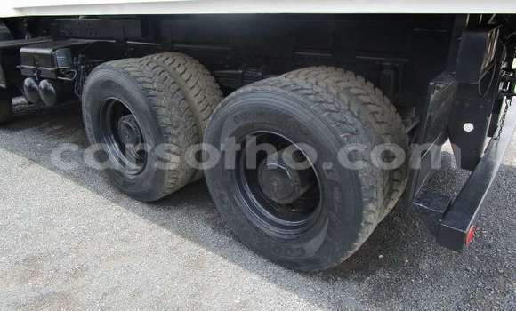 Acheter Occasion Utilitaire Mercedes‒Benz 2628 Blanc à Hlotse, Leribe Acheter Occasion Utilitaire Mercedes‒Benz 2628 Blanc à Hlotse, Leribe