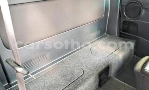 Sayi Na hannu Toyota Hilux White Mota in Hlotse a Leribe Sayi Na hannu Toyota Hilux White Mota in Hlotse a Leribe