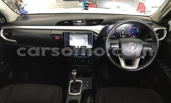Buy Used Toyota Hilux White Car in Maseru in Maseru Buy Used Toyota Hilux White Car in Maseru in Maseru