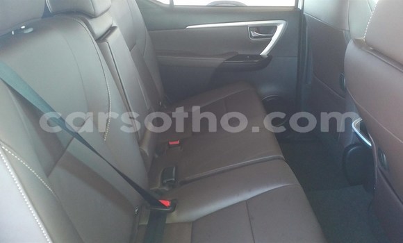 اشتري مستعمل Toyota Hilux White سيارة في Mafeteng في Mafeteng اشتري مستعمل Toyota Hilux White سيارة في Mafeteng في Mafeteng