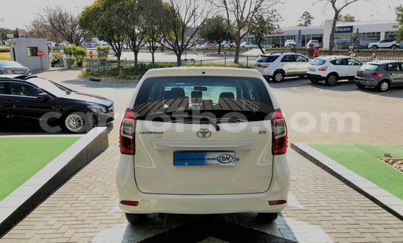 Acheter Occasion Voiture Toyota Avanza Blanc à Maseru, Maseru Acheter Occasion Voiture Toyota Avanza Blanc à Maseru, Maseru
