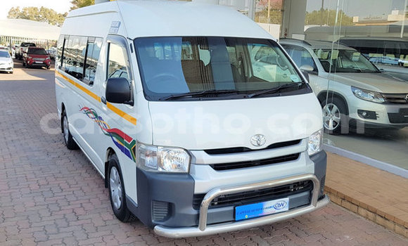 Sayi Na hannu Toyota Hiace White Mota in Maputsoa a Leribe Sayi Na hannu Toyota Hiace White Mota in Maputsoa a Leribe