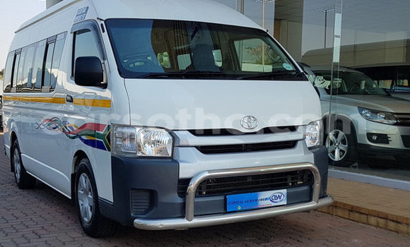 Sayi Na hannu Toyota Hiace White Mota in Maputsoa a Leribe Sayi Na hannu Toyota Hiace White Mota in Maputsoa a Leribe
