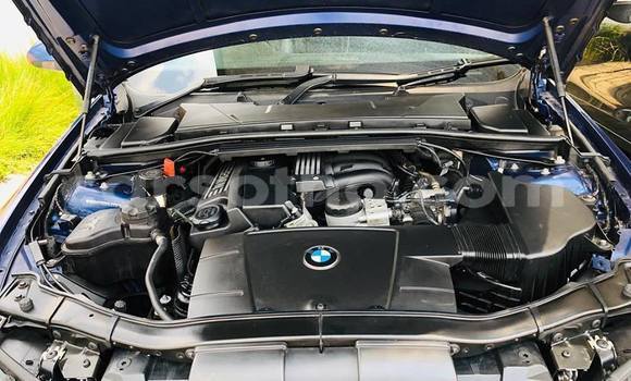 Sayi Na hannu BMW 3–Series Blue Mota in Maseru a Maseru Sayi Na hannu BMW 3–Series Blue Mota in Maseru a Maseru