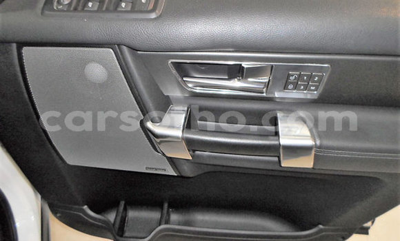 Sayi Na hannu Land Rover Discovery White Mota in Maputsoe a Leribe Sayi Na hannu Land Rover Discovery White Mota in Maputsoe a Leribe
