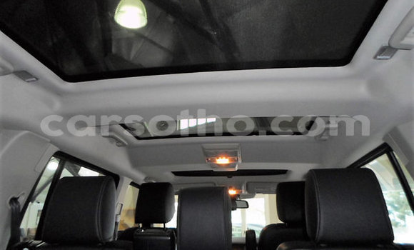 Sayi Na hannu Land Rover Discovery White Mota in Maputsoe a Leribe Sayi Na hannu Land Rover Discovery White Mota in Maputsoe a Leribe