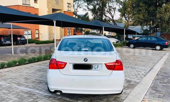 Buy Used BMW 3–Series White Car in Maputsoa in Leribe Buy Used BMW 3–Series White Car in Maputsoa in Leribe