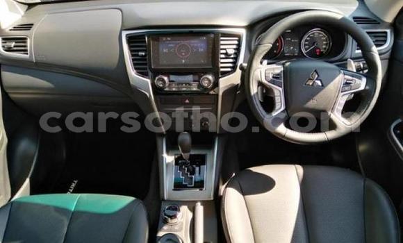 اشتري مستعمل Mitsubishi Triton White سيارة في Maseru في Maseru اشتري مستعمل Mitsubishi Triton White سيارة في Maseru في Maseru