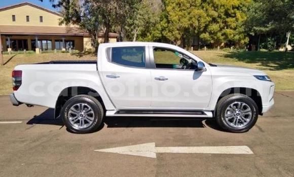 اشتري مستعمل Mitsubishi Triton White سيارة في Maseru في Maseru اشتري مستعمل Mitsubishi Triton White سيارة في Maseru في Maseru